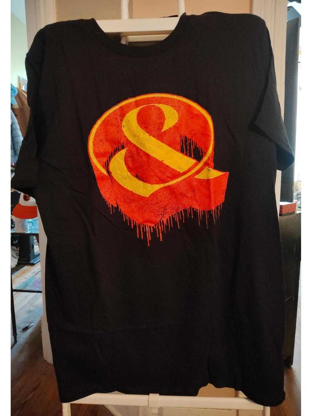 NWT - of Mice & men (band) Official Merch- logo t-shirt - L